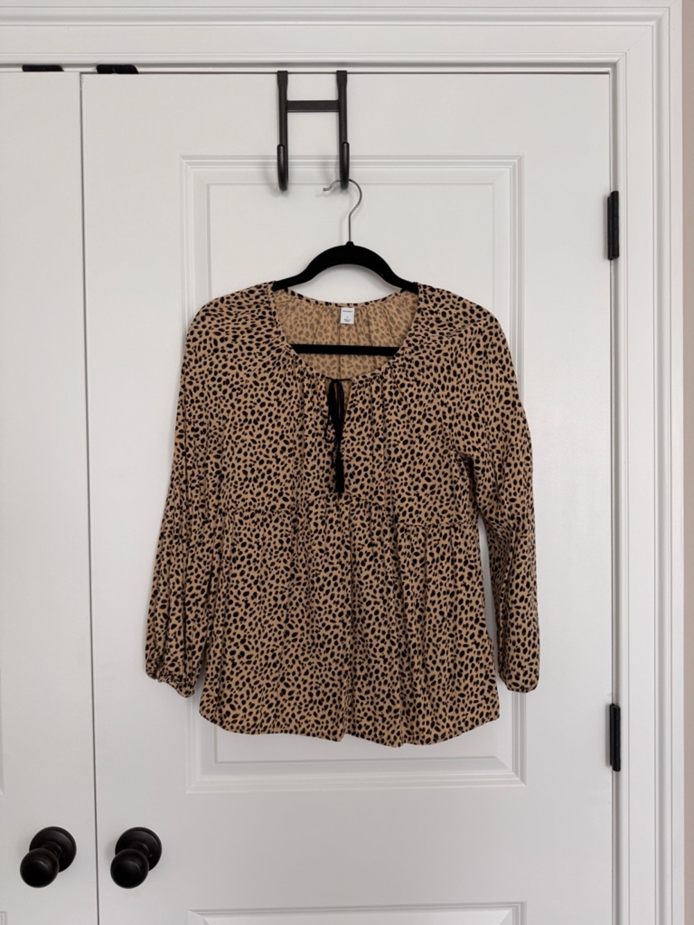 Old Navy Leopard Tie-Neck Blouse - Tan & Black